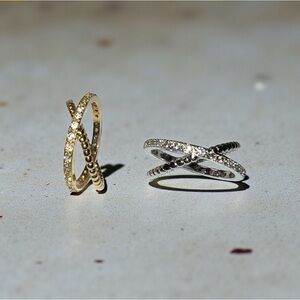 Elegant Gold and Silver Crossover Rings